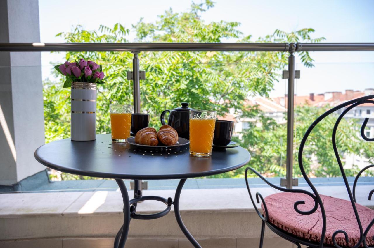 Sunny Studio With A View In Top Center Sofía Exterior foto