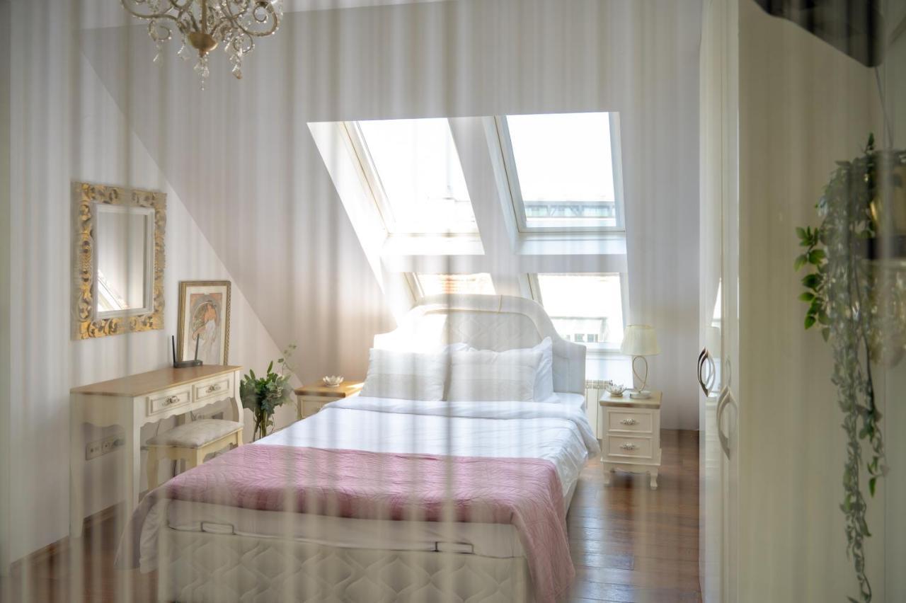 Sunny Studio With A View In Top Center Sofía Exterior foto